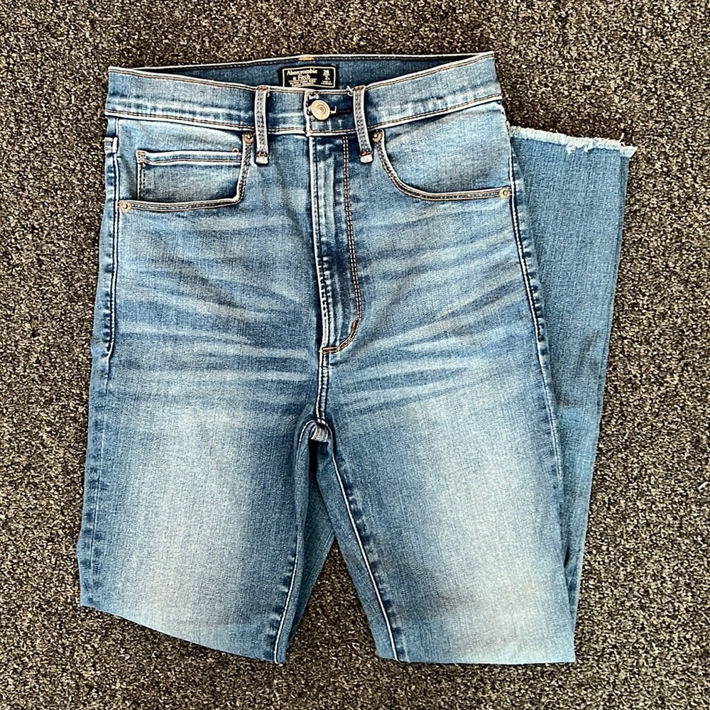 Abercrombie & Fitch Ultra High Rise Super Skinny